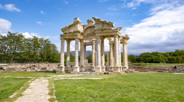 Daily Pamukkale and Aphrodisias Tour from Istanbul