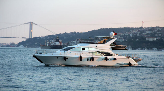 Private Yacht Cruise On The Bosphorus